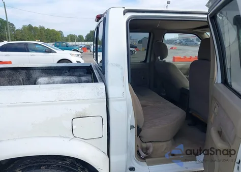 2000 Nissan Frontier Se-V6/Xe-V6 from USA, damaged, VIN 1N6ED27T4YC315946